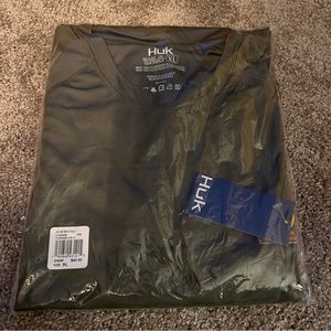 XL HUK LS Shirt in Army Green